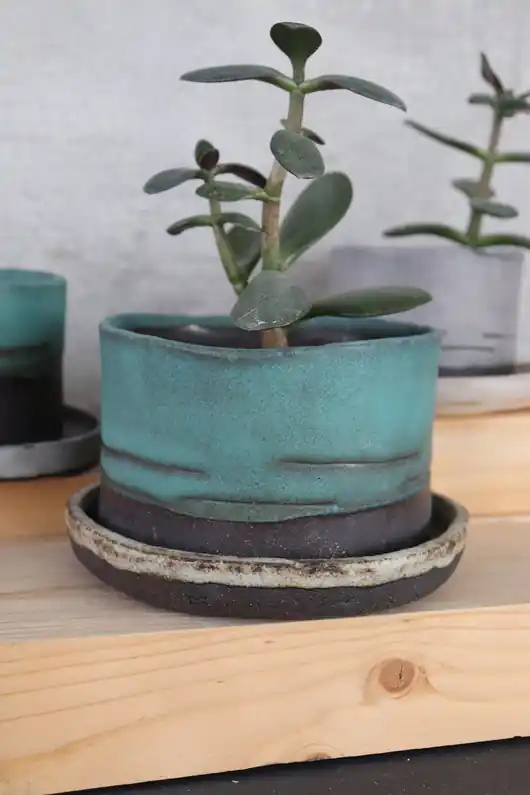 Dodaj do koszyka Doniczka ceramiczna