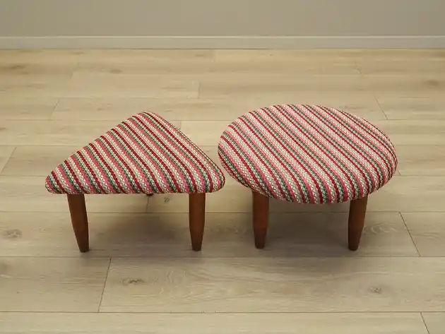Komplet dwóch podnóżków, duński design, lata 90, produkcja Dania Hit sprzedaży