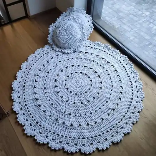 Komplet - dywan 130cm i 2 poduszki 40cm Premium