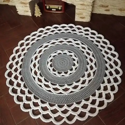 Dywan szydełkowy 130cm Bestseller