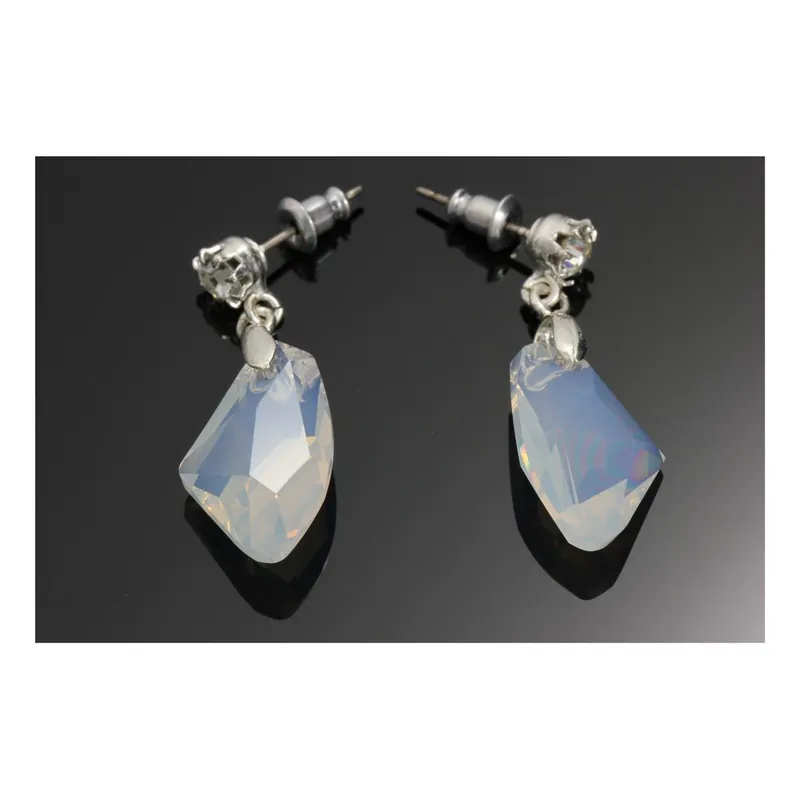 Kolczyki Swarovski Elements Elegant Opal Bonami Łatwy zwrot