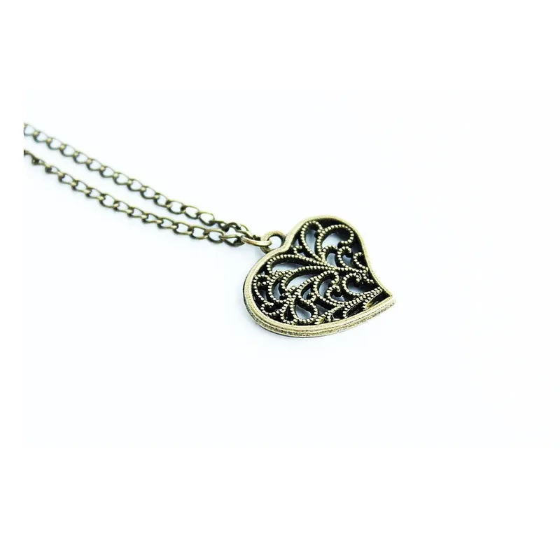 Szybka wysyłka Naszyjnik Filigree Heart Bonami