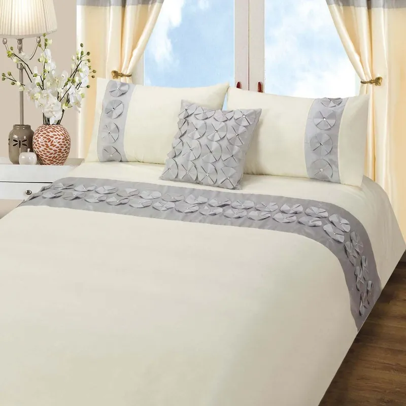 Do wyczerpania zapasów Pościel Vogue Diamante Silver, 200x200 cm Bonami