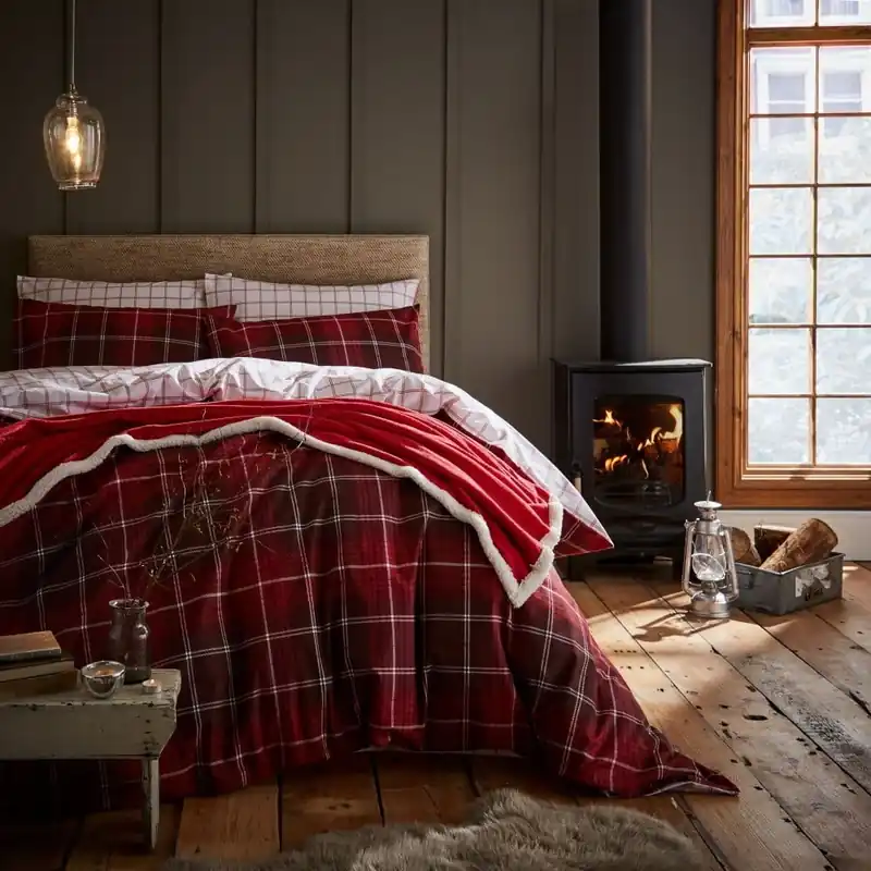 Czerwona pościel dwuosobowa Catherine Lansfield Tartan Check, 200x200 cm Bonami Premium