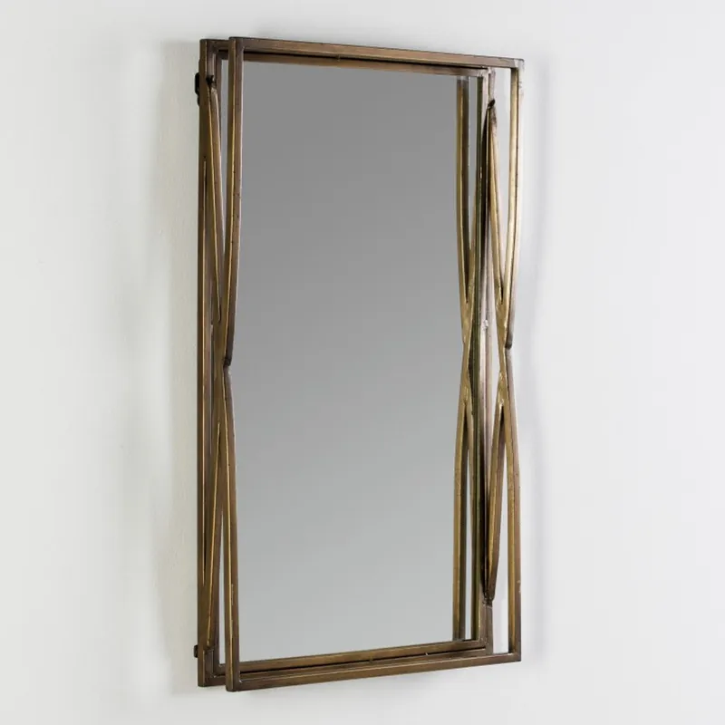 Wyjątkowa oferta Lustro ścienne w ramie w kolorze złota Thai Natura Mirio Bonami