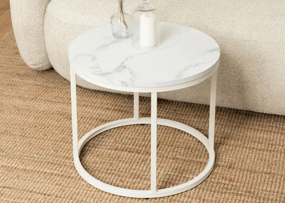 Zamów teraz Stolik kawowy Ayton – nowoczesny design i elegancja z blatem w kolorze białego marmuru, bieli lub dębu